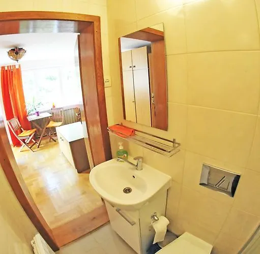 Na Skalicy Homestay *